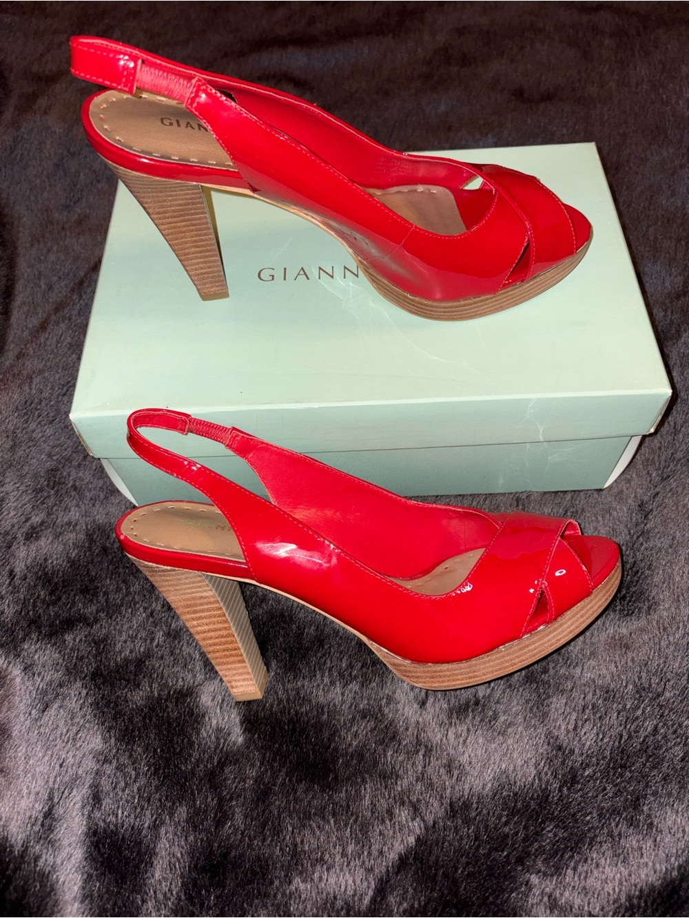 Gianni Bini Bright Red Patent Slingback Block Heel Pumps - Picture 5 of 6